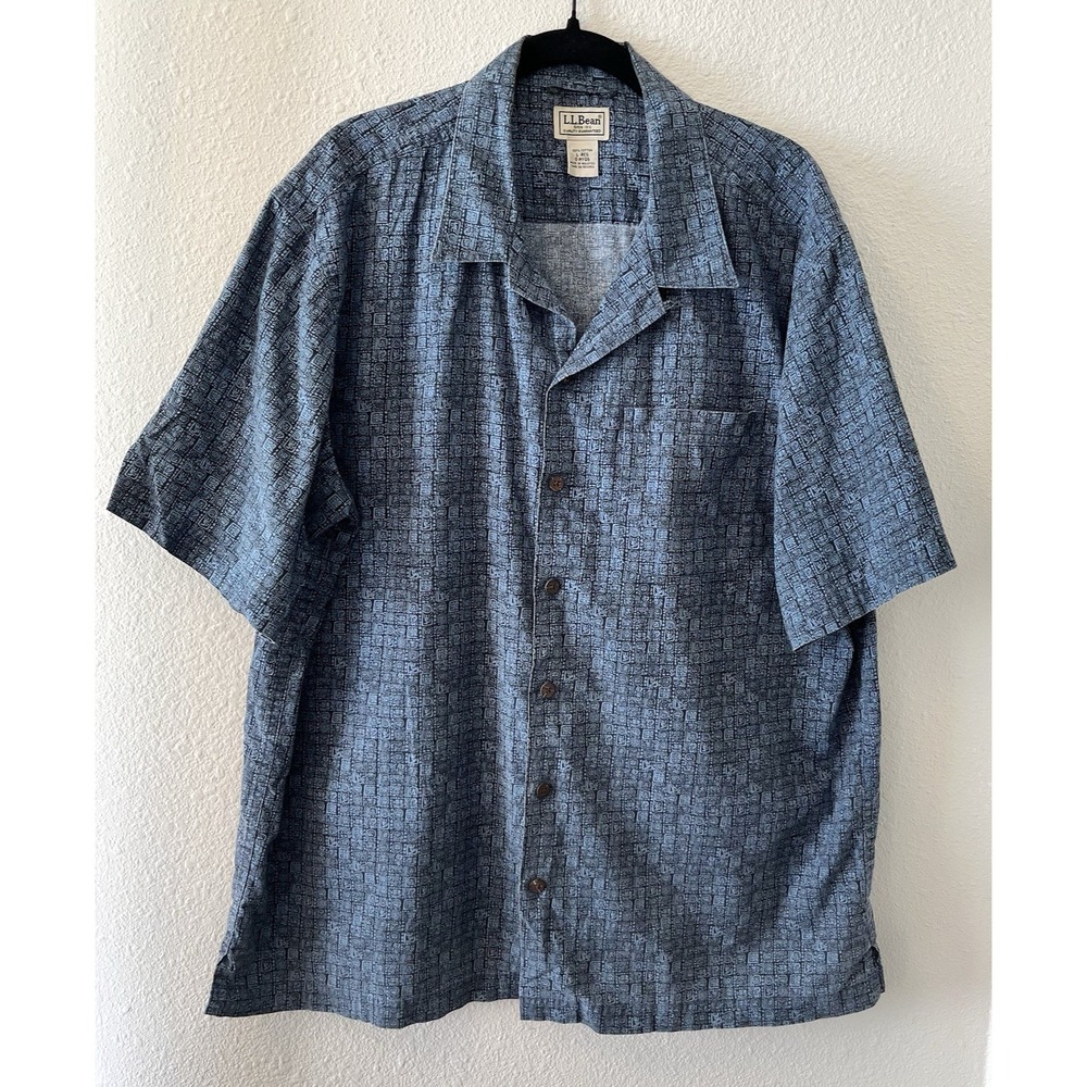 LL Bean Men's Camp Shirt Button Up Size Large Blue Geometric Hawaiian Aloha